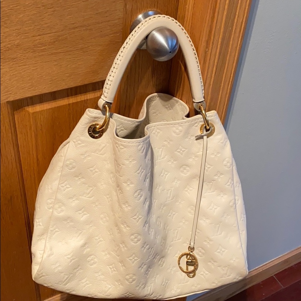 Louis Vuitton Ivory Leather Hobo Bag